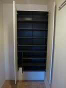 写真は302号室です（参考） アヴァンティＢ棟