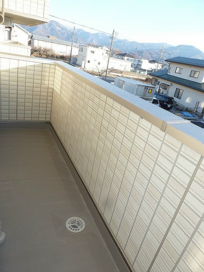 写真は302号室です（参考） アヴァンティＢ棟
