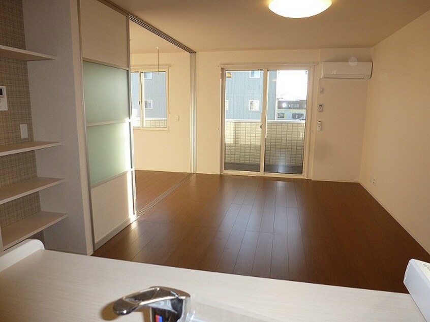 写真は302号室です（参考） アヴァンティＢ棟
