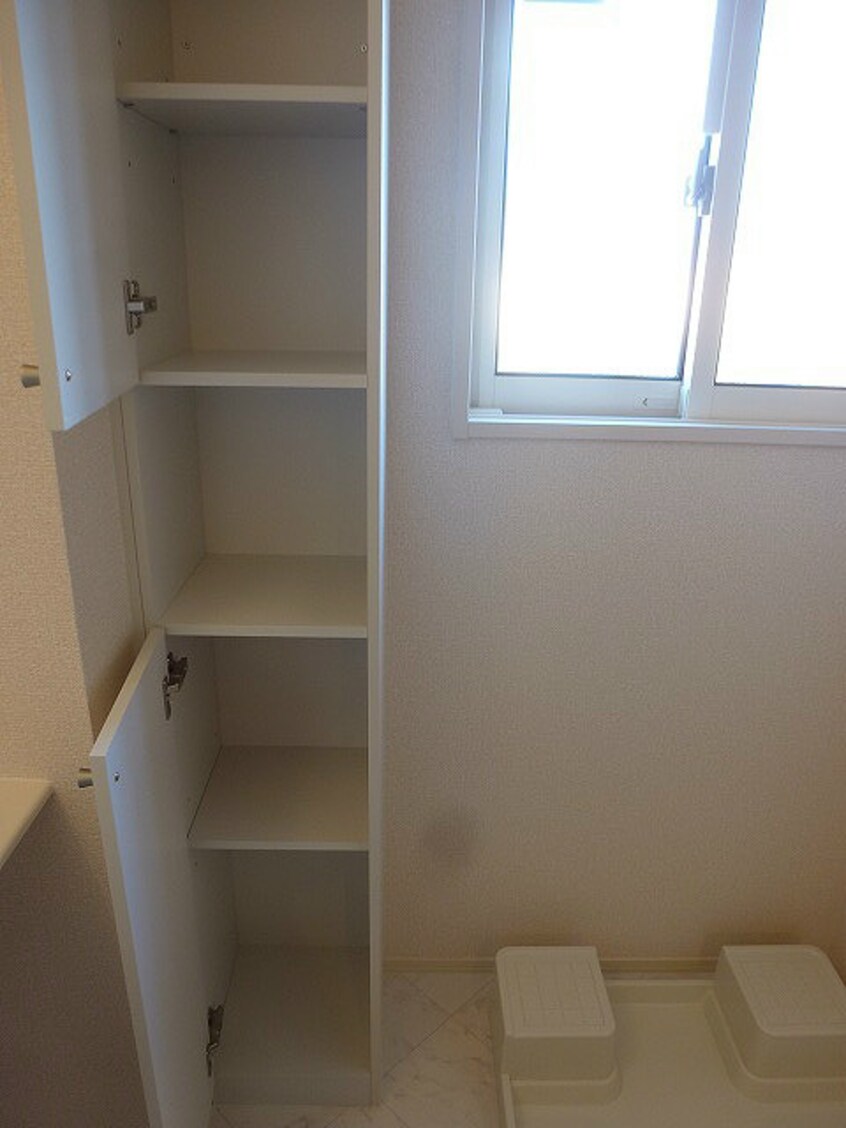 写真は302号室です（参考） アヴァンティＢ棟