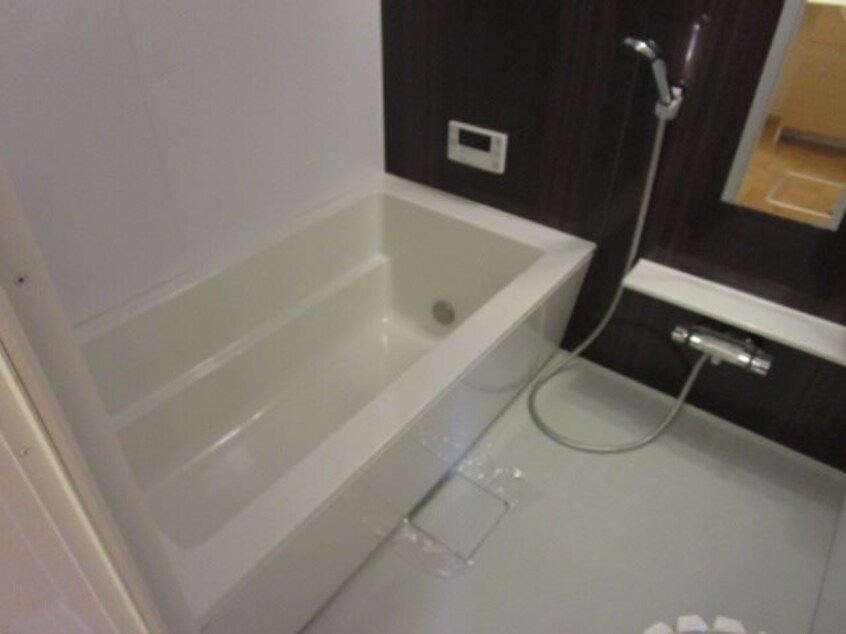 写真は201号室です（参考） フローラ稲葉