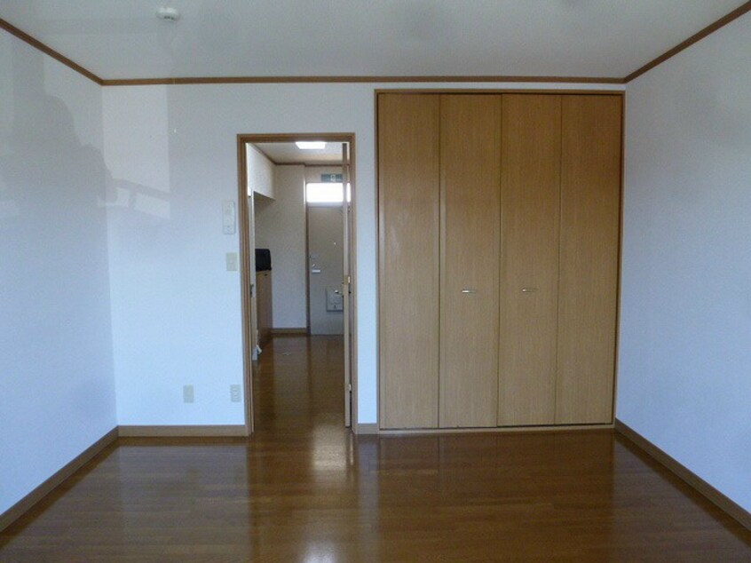 ※写真は205号室のお部屋です。 ディンプル島田