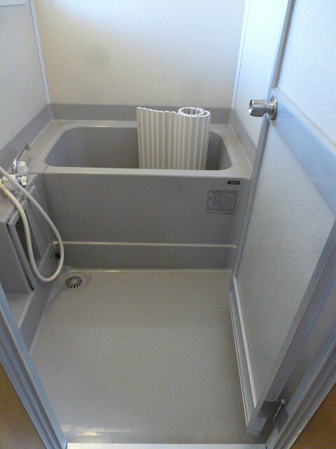 ※写真は205号室のお部屋です。 ディンプル島田