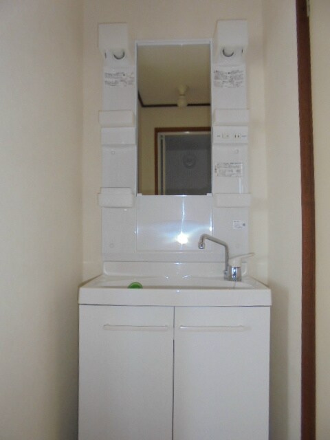 写真は205号室です（参考） エコーハイツ小林