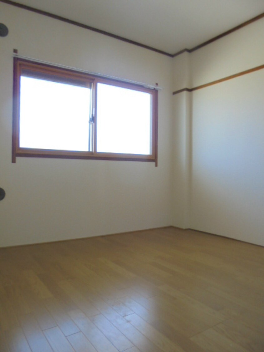 写真は205号室です（参考） エコーハイツ小林