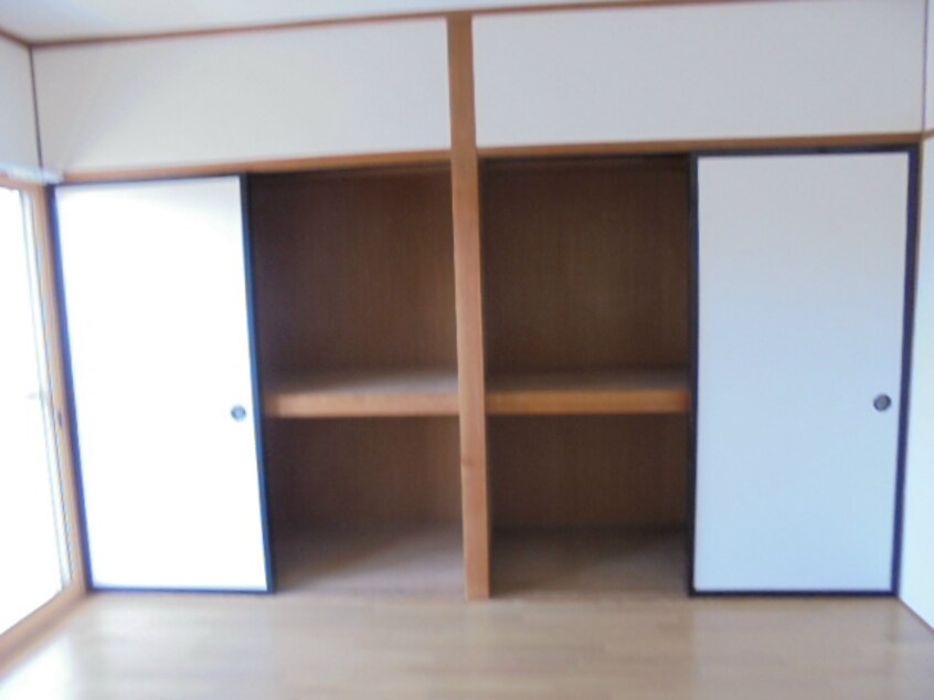 写真は205号室です（参考） エコーハイツ小林