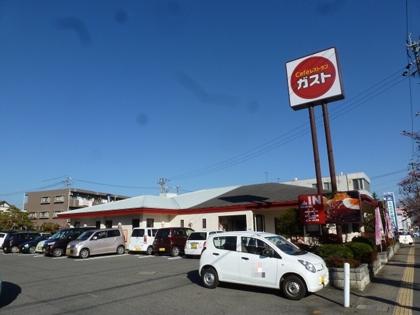 ｶﾞｽﾄ長野SBC通店(その他飲食（ファミレスなど）)まで554m フローレンスみわ　東棟