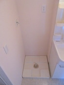 洗濯機置き場 写真は101号室です（参考） メゾン・ド・ポミエ