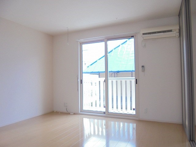 写真は101号室です（参考） メゾン・ド・ポミエ