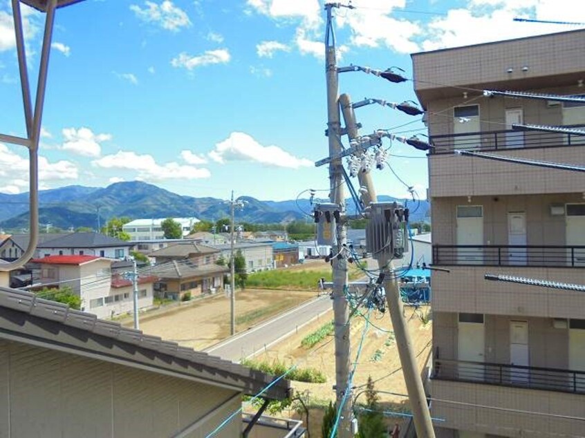写真は305号室です コーポ・ビックウェイブＮ棟