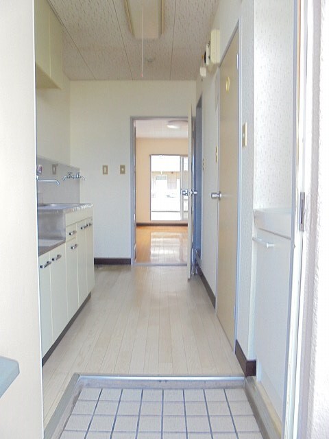 写真は305号室です コーポ・ビックウェイブＮ棟