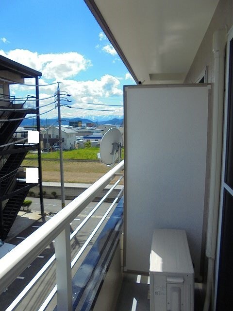 写真は305号室です コーポ・ビックウェイブＮ棟