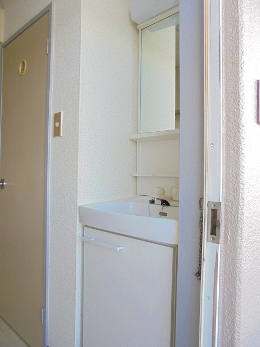 写真は305号室です コーポ・ビックウェイブＮ棟