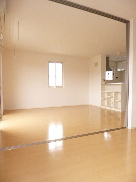 ※写真は203号室です モダンコート稲田