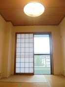 写真は102号室です（参考） ファミーユ大豆島