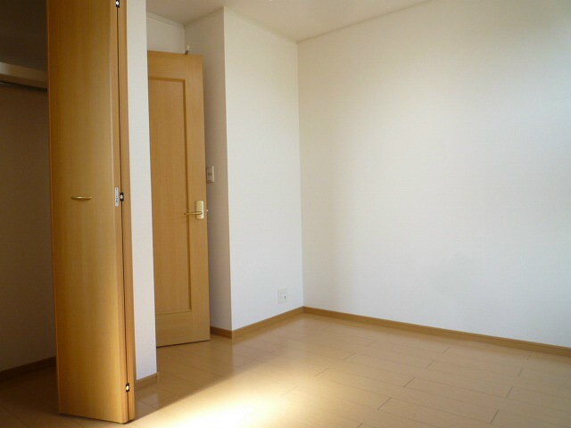 写真は201号室です パインヒルズ