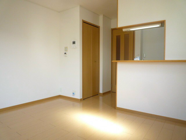 写真は201号室です パインヒルズ