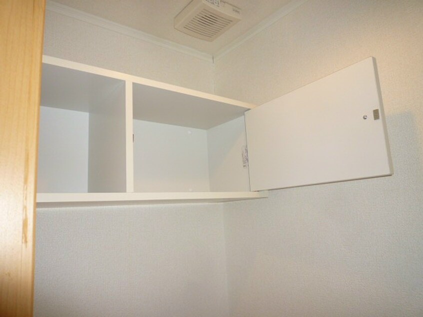 写真は201号室です パインヒルズ