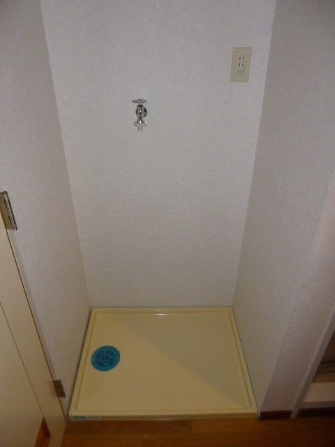 洗濯機置き場 ＮＰハイツ