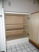 下駄箱　写真は3-Ｅ号室です ＮＰハイツ