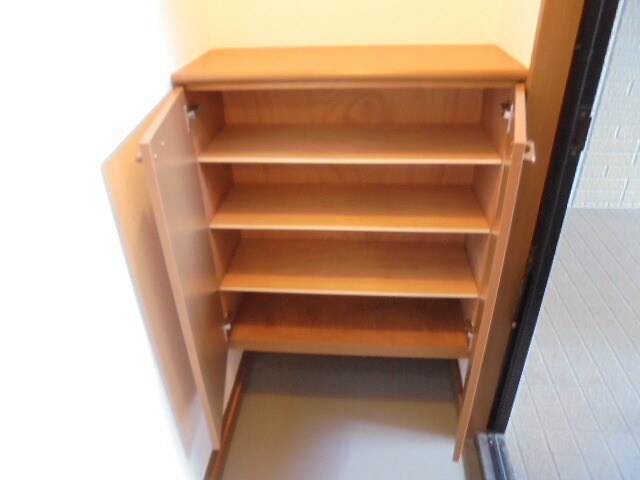 写真は102号室です（参考） 三才パレスA