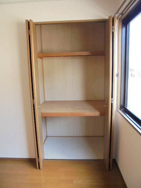 写真は102号室です（参考） 三才パレスA