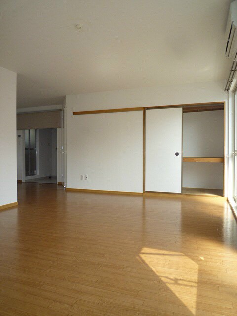  セジュール湯谷B