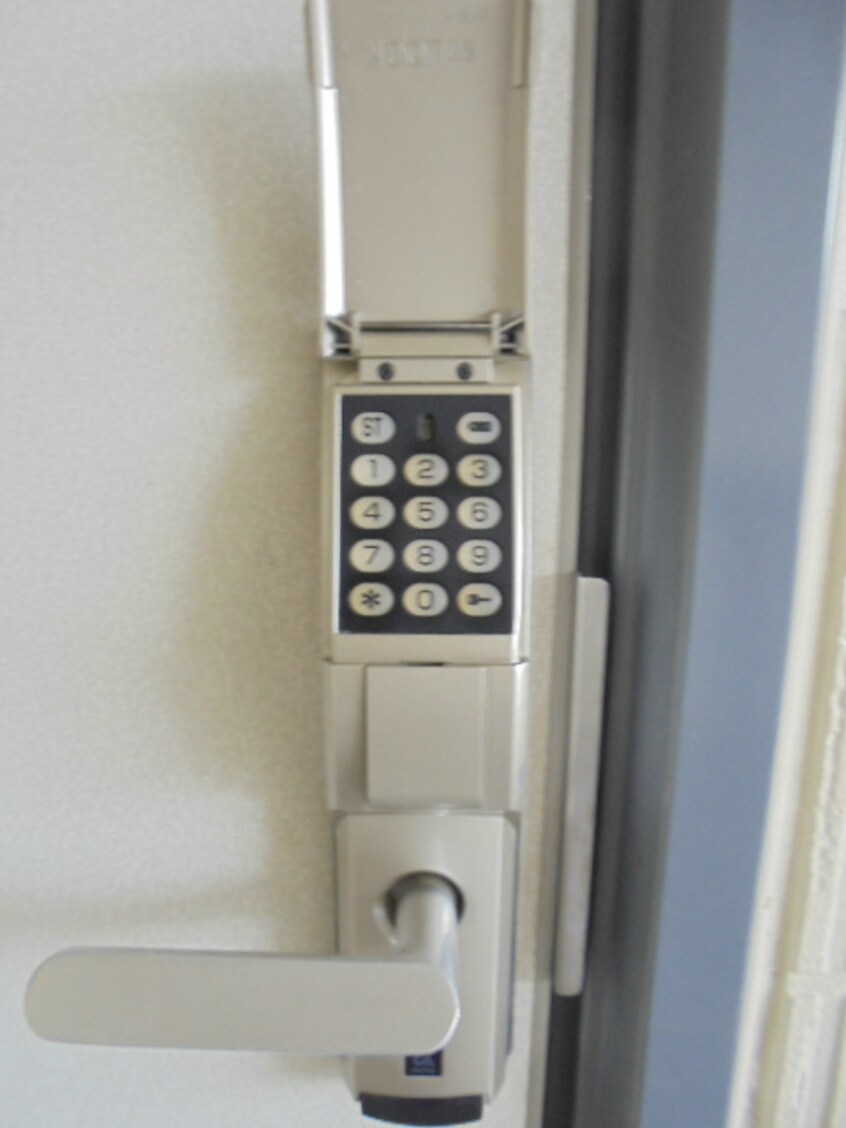 写真は202号室です。ご参考下さい。 フレグランス黄金Ｗ