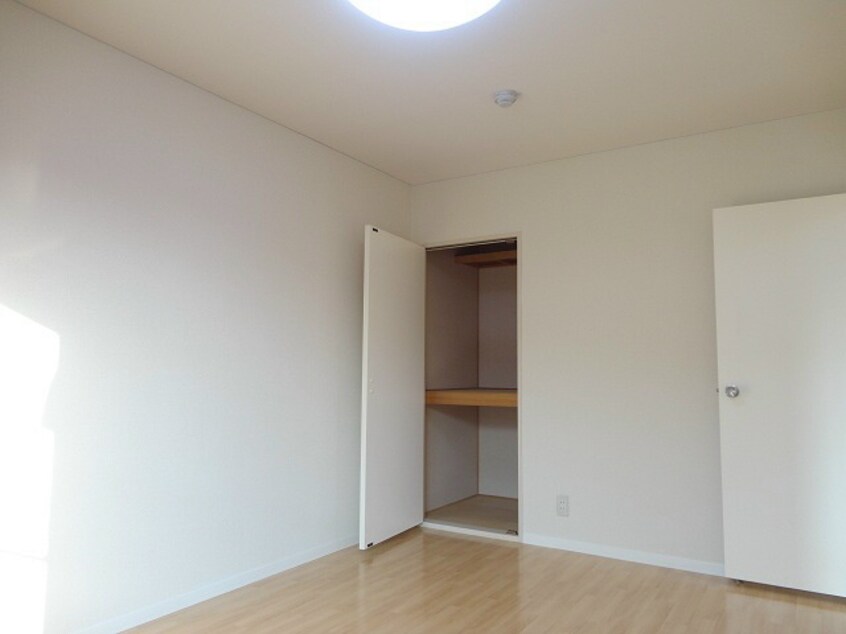 ※写真は別号室です（反転） グリーンマウント本城Ｗ棟