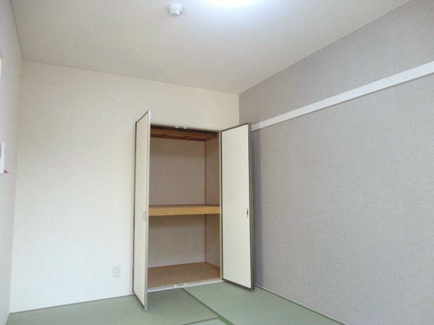 ※写真は別号室です（反転） グリーンマウント本城Ｗ棟