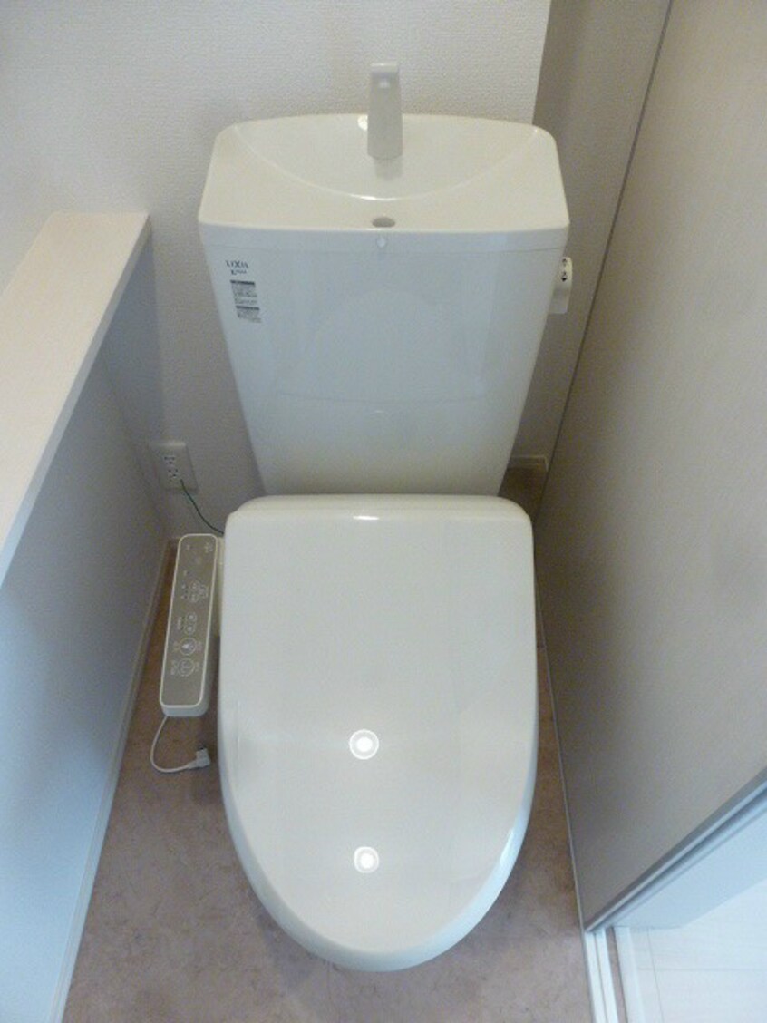 写真は102号室です（参照） クレストコート