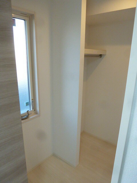 写真は102号室です（参照） クレストコート