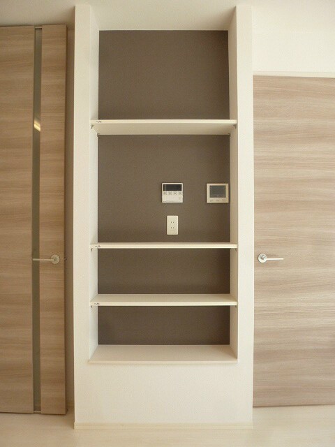 写真は102号室です（参照） クレストコート