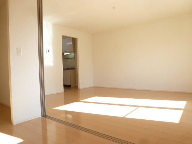  アネーロ　マリ