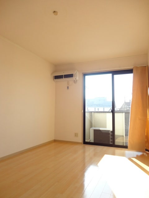  ファミールメゾン恵