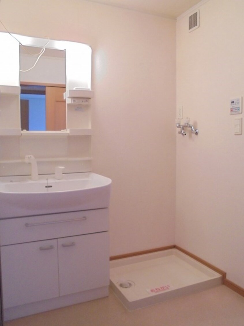 写真は202号室です（参考） ルクソール