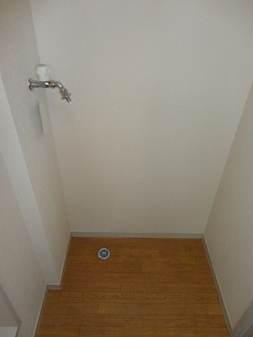 洗濯機置き場　写真は201号室です フレグランスしんＪ棟