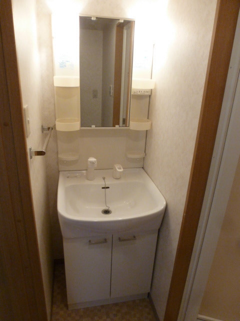 参考（写真は301号室） ブレインＵ