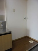洗濯機置き場　写真は101号室です サンガーデンワカツキＡ棟