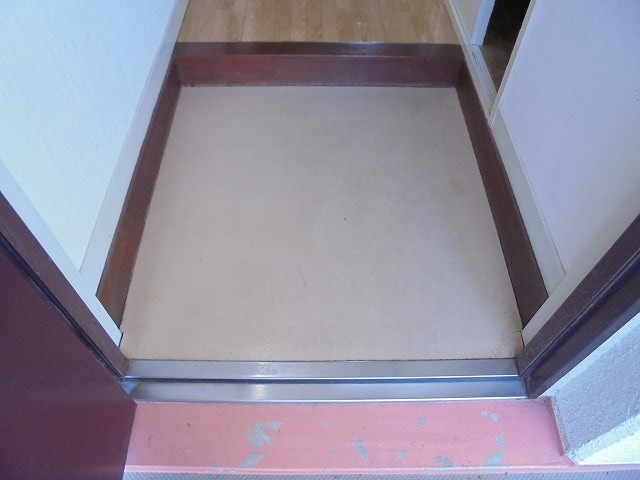 写真は206号室です（参考） サンハイツ小林