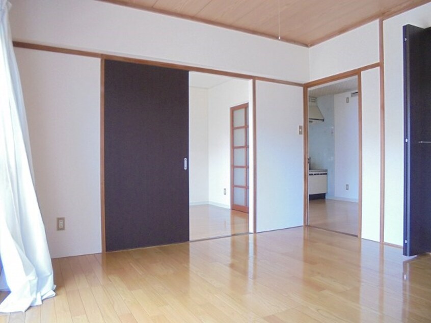 写真は206号室です（参考） サンハイツ小林