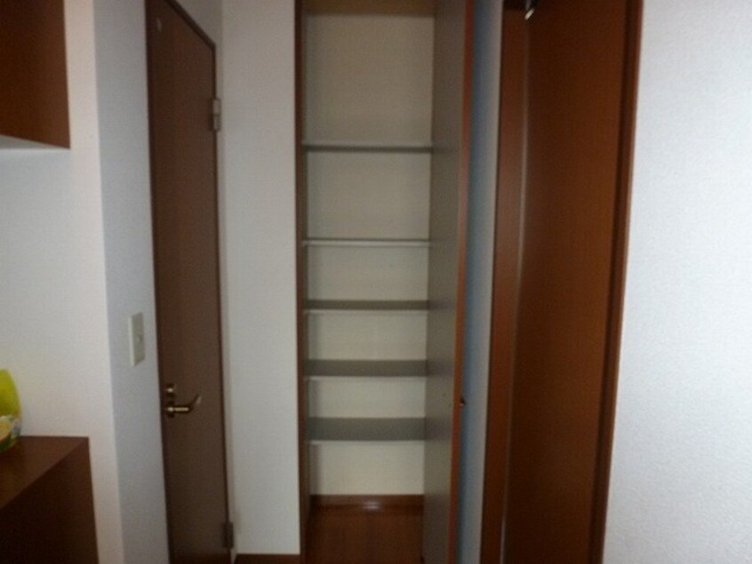 写真は101号室です（参考） バリュージュ田中IIＢ棟