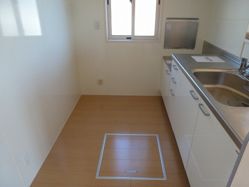 写真は101号室です（参考） アンベリール長池Ｂ