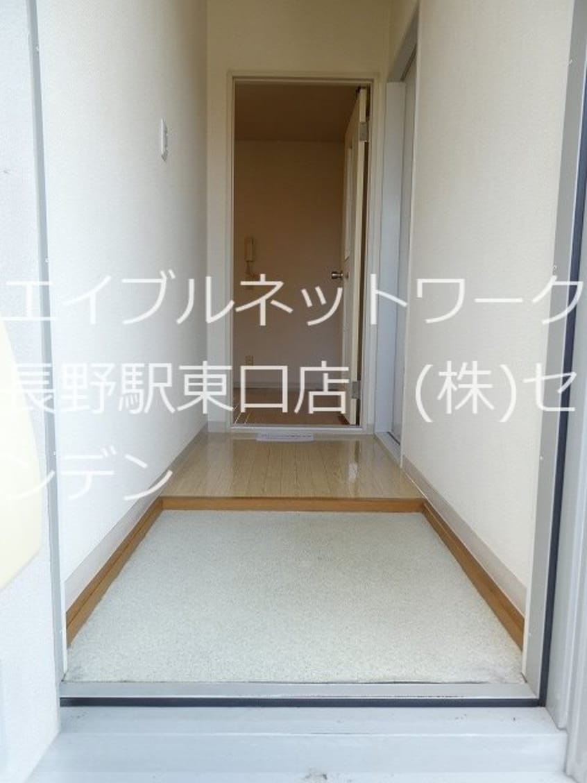  82：屋島線〔須坂駅-長野駅〕/高田寺村 2階 築36年