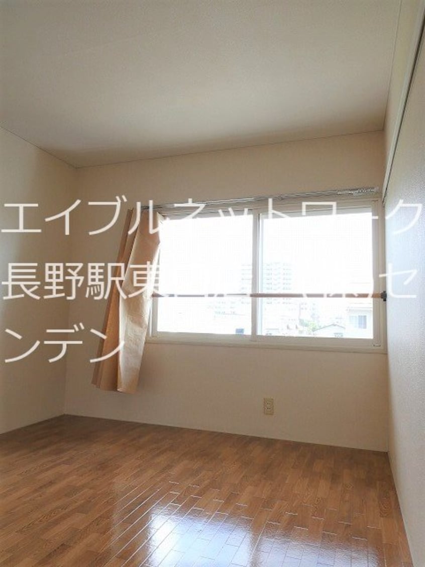  82：屋島線〔須坂駅-長野駅〕/高田寺村 2階 築36年