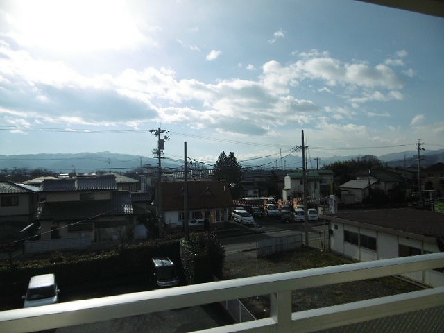 ※写真は304号室です。ご参考下さい。 ホワイトハイツ西館