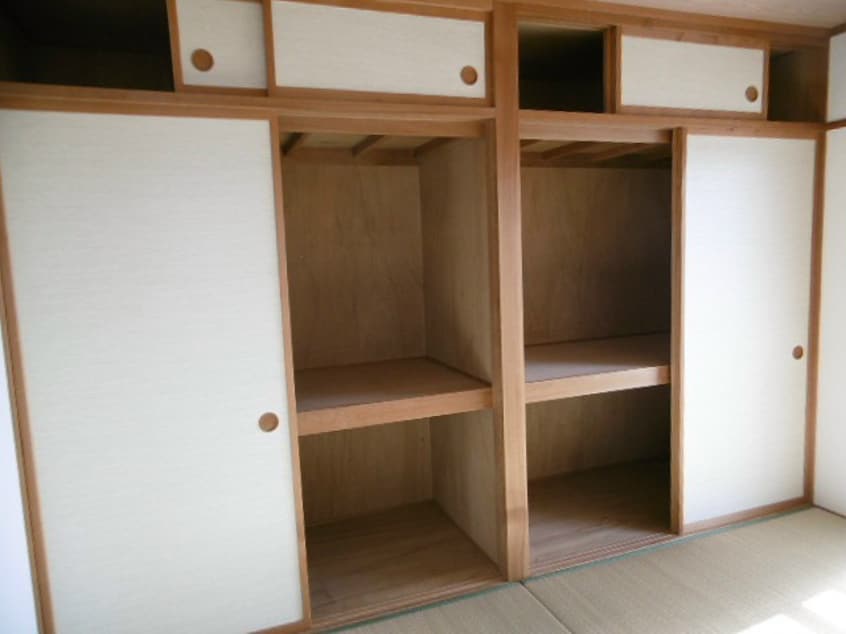 ※写真は304号室です。ご参考下さい。 ホワイトハイツ西館