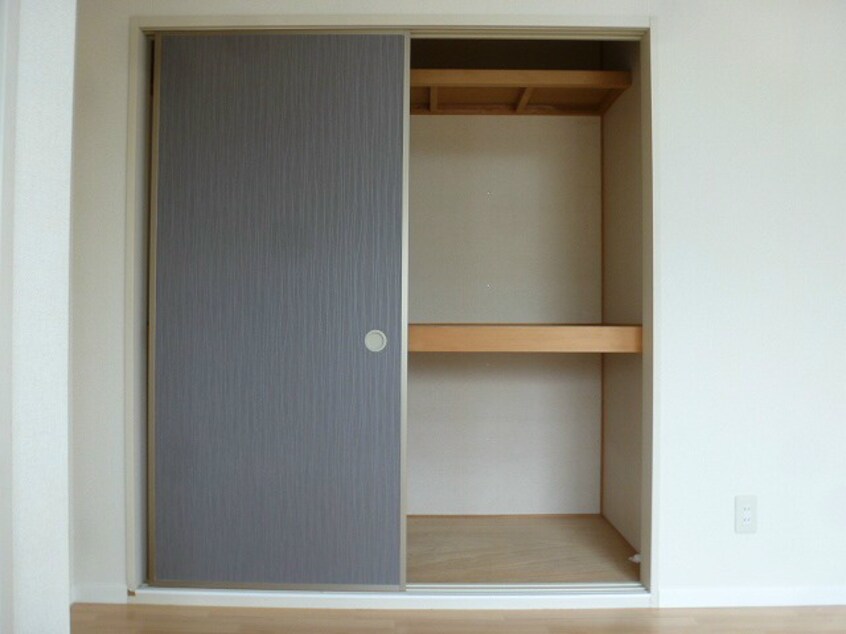 写真は202号室です（参考） フレグランス日詰Ｃ棟