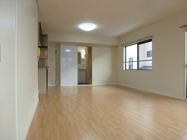 写真は202号室です（参考） フレグランス日詰Ｃ棟