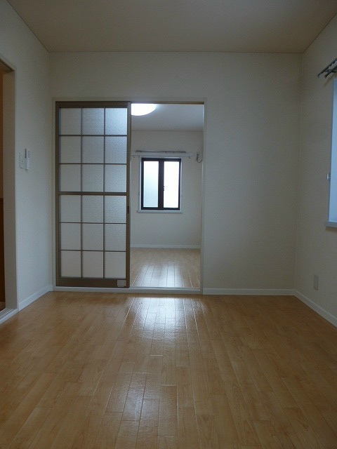 写真は202号室です（参考） フレグランス日詰Ｃ棟